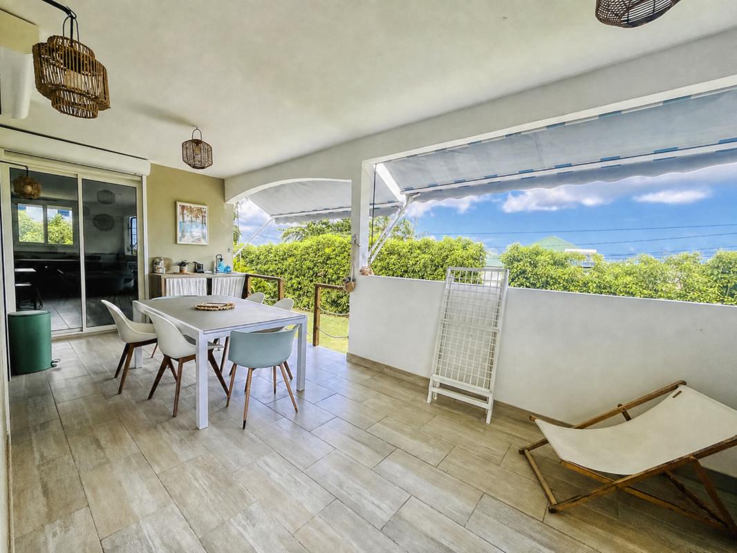 7.A louer villa avec piscine et vue mer St François Guadeloupe